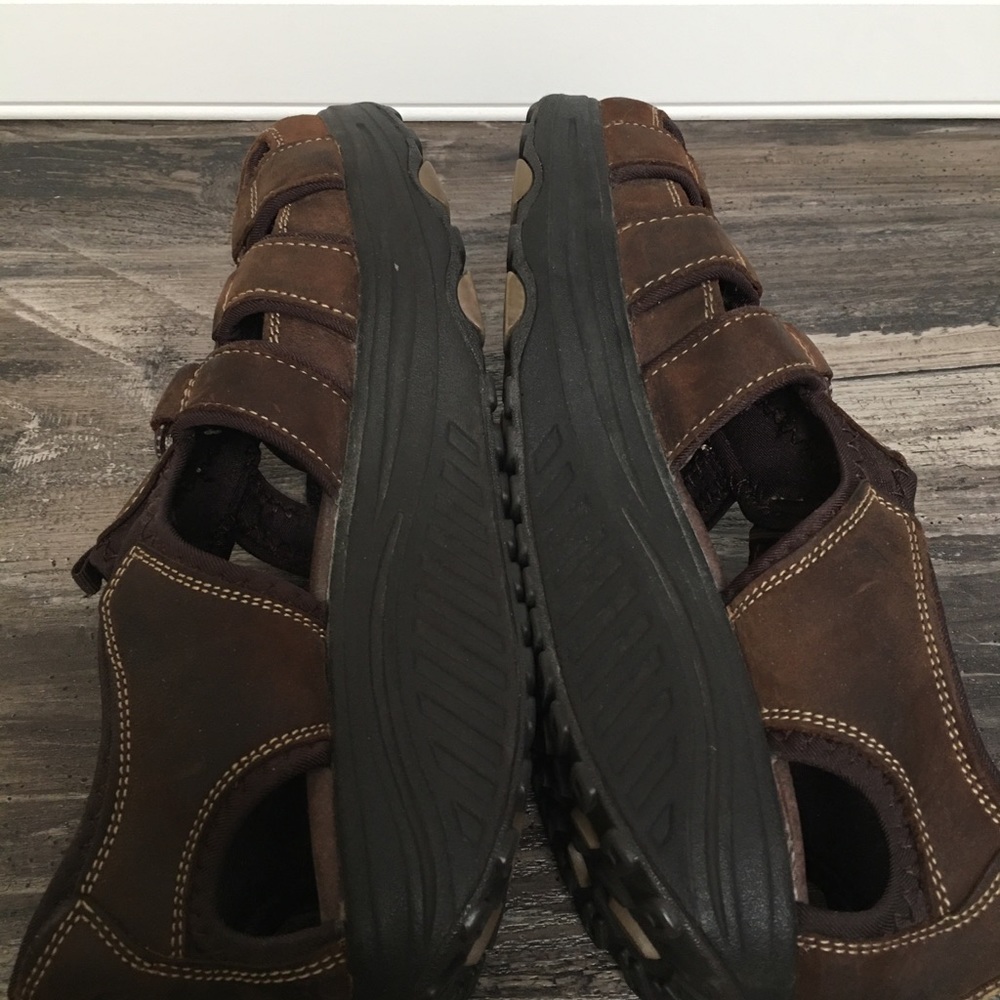 Skechers Shape-ups - Picture 7 of 7